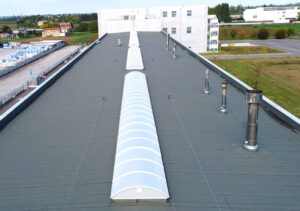 realizzazione-installazione-linee-vita-su-rifacimento-tetto-capannone-industriale-noventa-di-piave-venezia-mosolecorradosrl-01